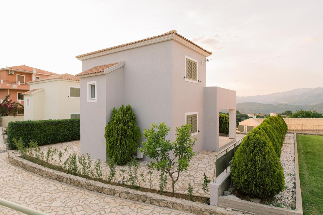 Vasilopoulos Residences - Villa Emelia With Shared Pool Argostoli  Ngoại thất bức ảnh