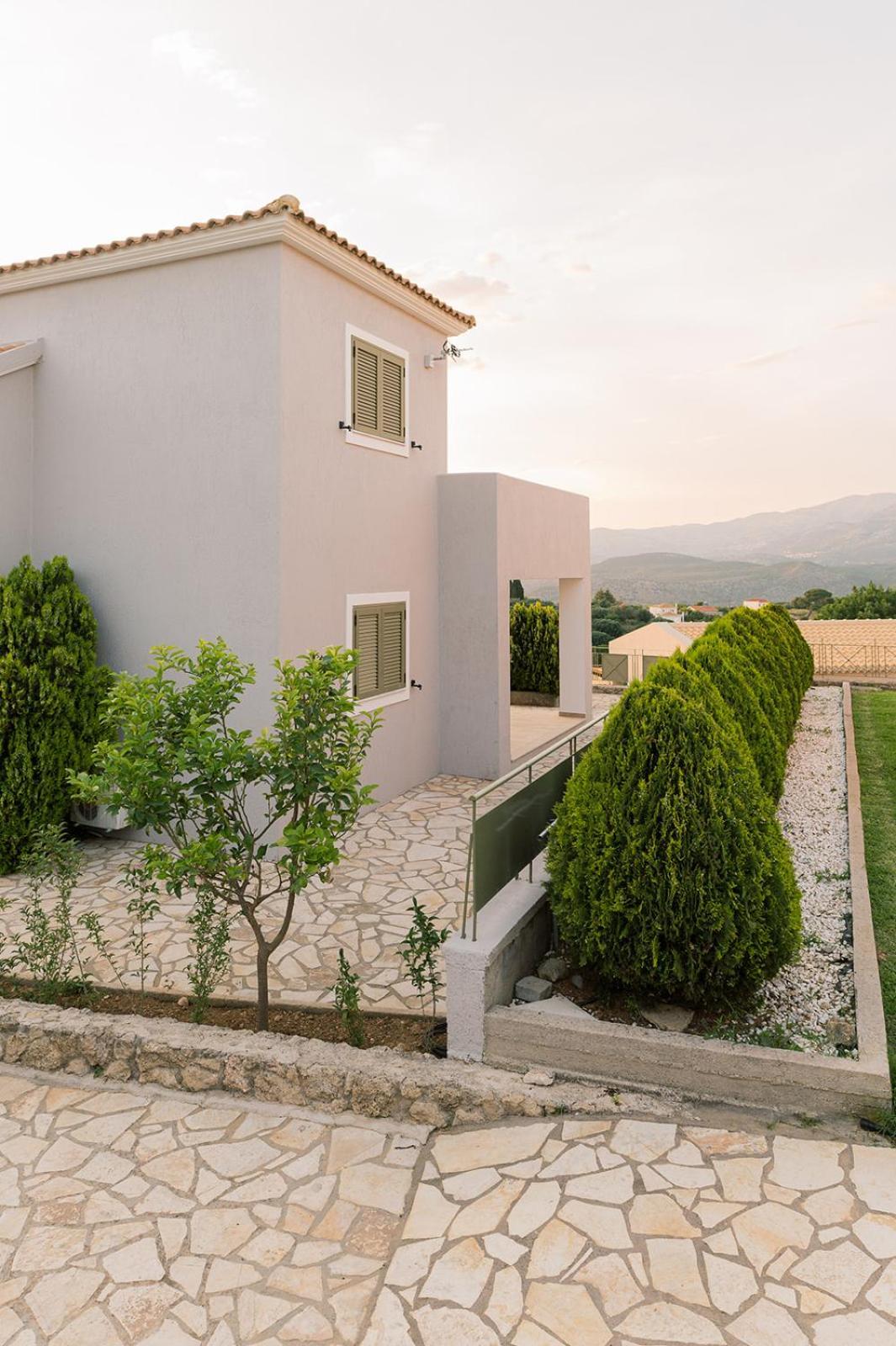 Vasilopoulos Residences - Villa Emelia With Shared Pool Argostoli  Ngoại thất bức ảnh