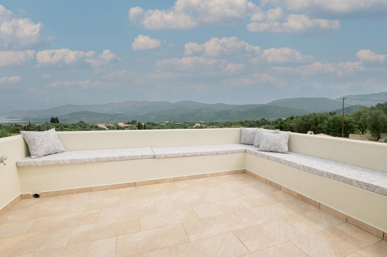 Vasilopoulos Residences - Villa Emelia With Shared Pool Argostoli  Ngoại thất bức ảnh
