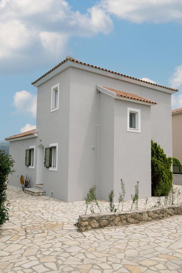 Vasilopoulos Residences - Villa Emelia With Shared Pool Argostoli  Ngoại thất bức ảnh