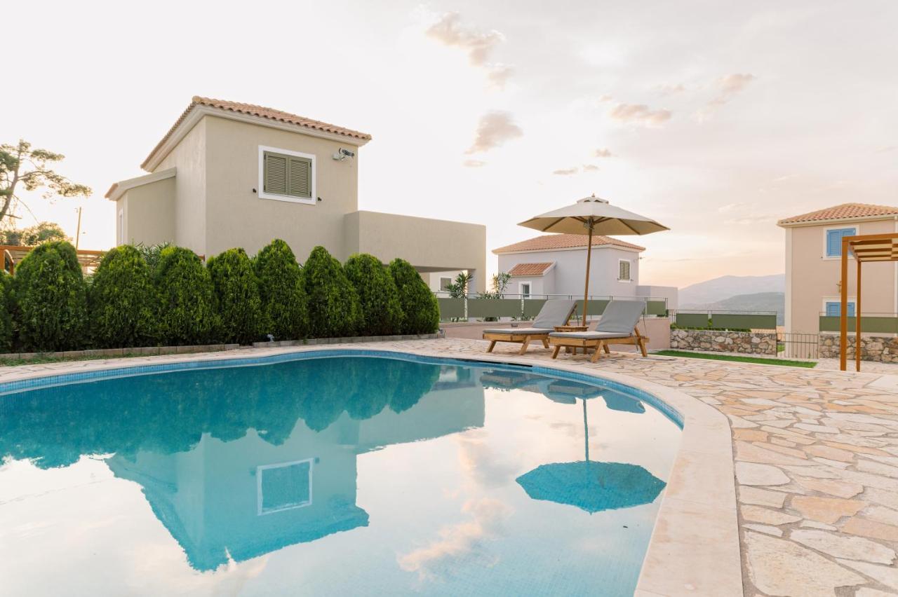 Vasilopoulos Residences - Villa Emelia With Shared Pool Argostoli  Ngoại thất bức ảnh